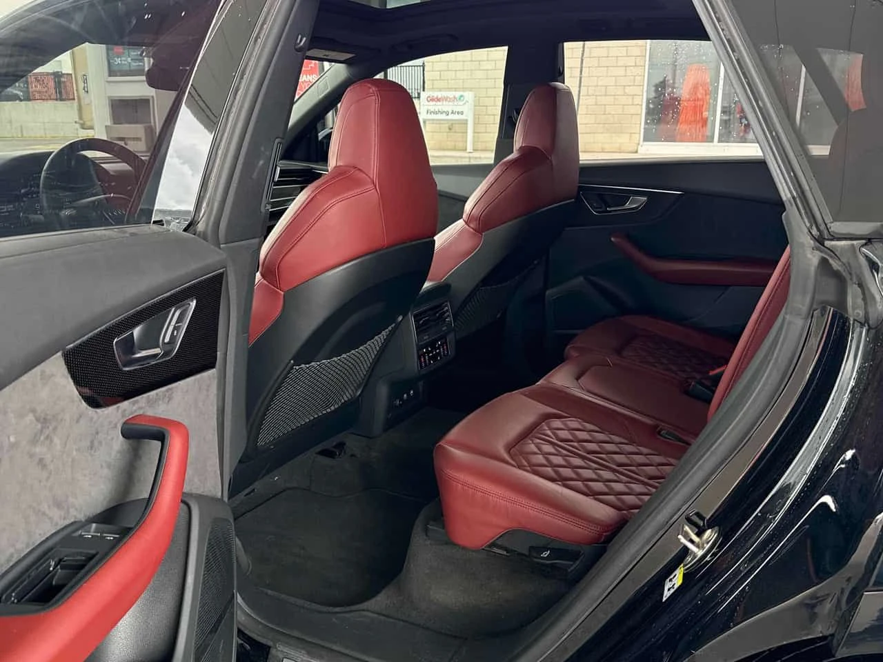 Audi SQ8 4.0 TFSI quattro  CARFAX | Mobile.bg � ����������� 13