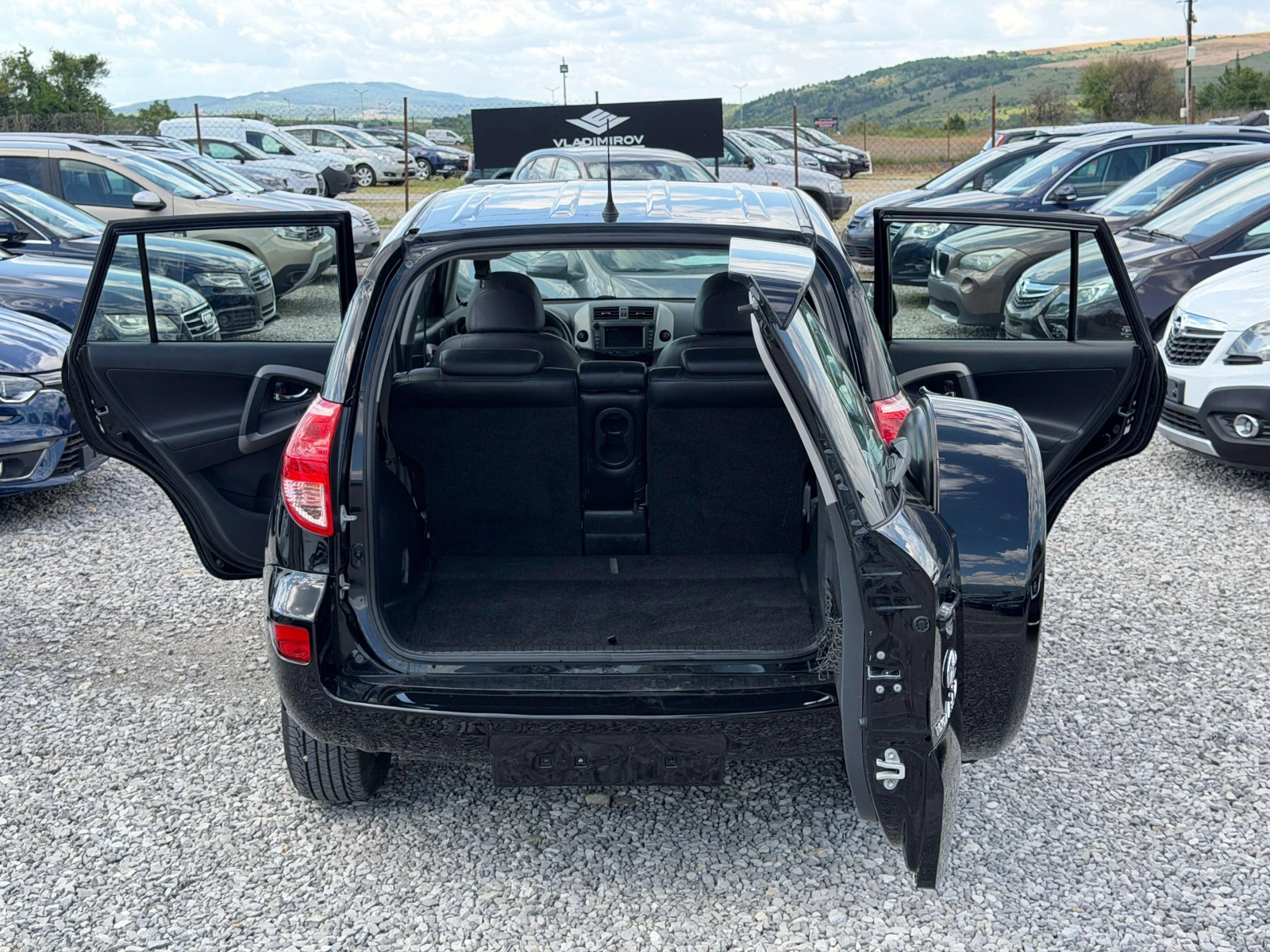 Toyota Rav4 2.0i ГАЗ / СМЕНЕНА БУТИЛКА / РЕАЛНИ КМ, снимка 10 - Автомобили и джипове - 54771406