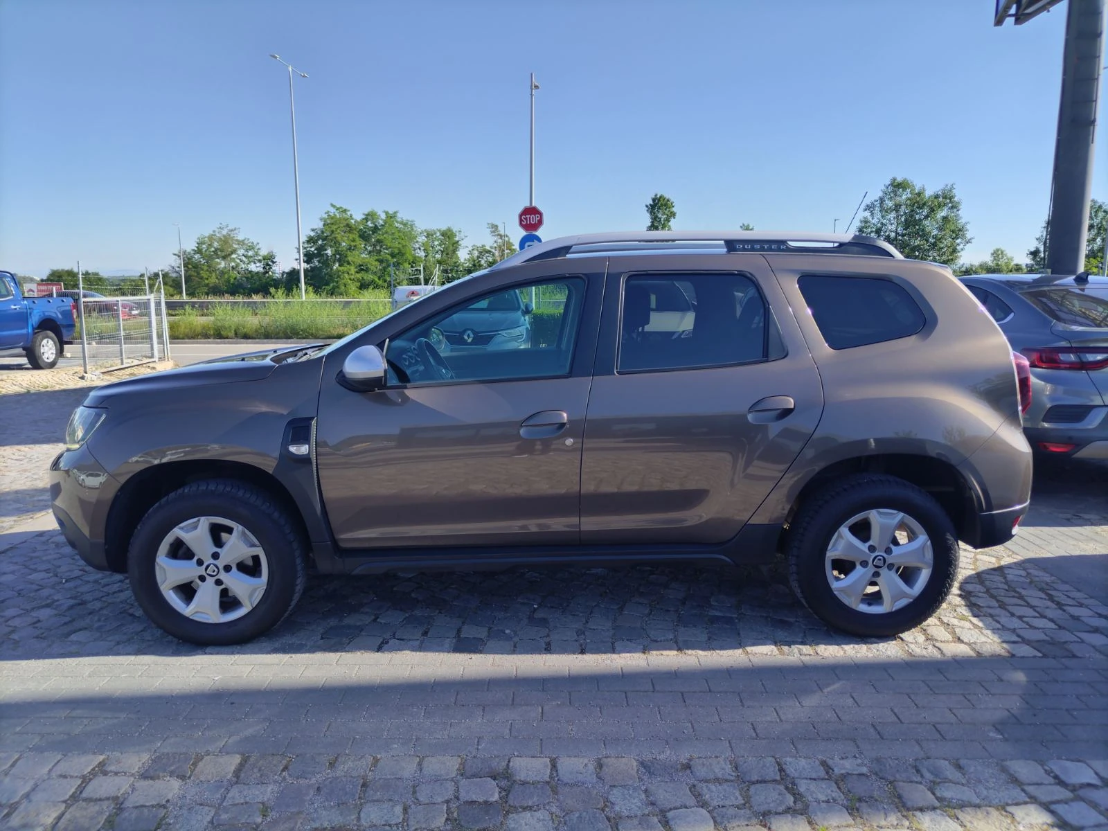 Dacia Duster 1.5dCi/110к.с./Comfort, снимка 8 - Автомобили и джипове - 54909152