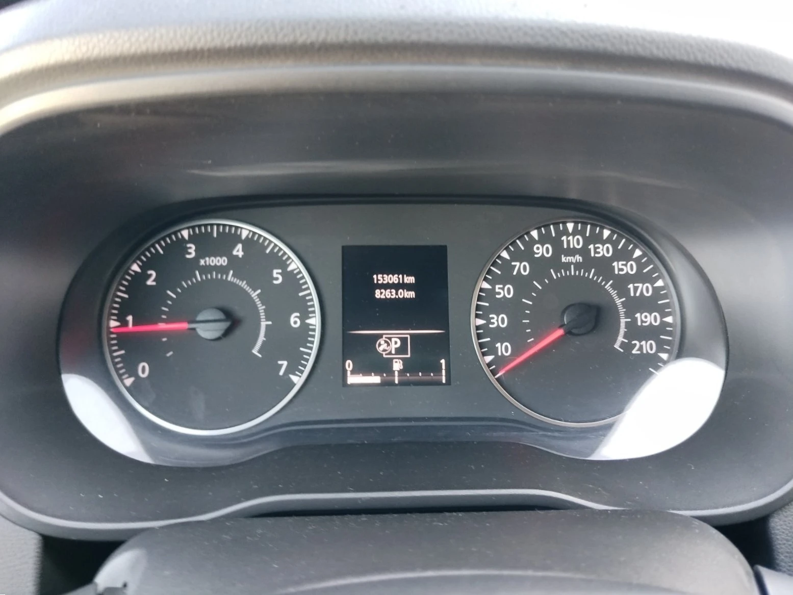 Dacia Duster 1.5dCi/110к.с./Comfort, снимка 11 - Автомобили и джипове - 54909152
