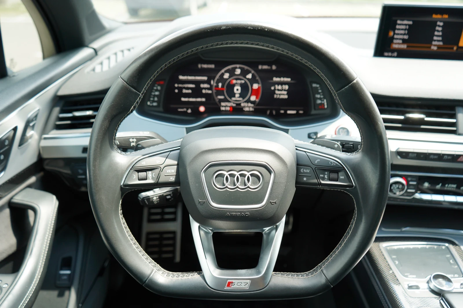 Audi SQ7 TDI* MATRIX* DISTR* KEYLESS* CAM* BOSE* PANO* , снимка 11 - Автомобили и джипове - 55228138