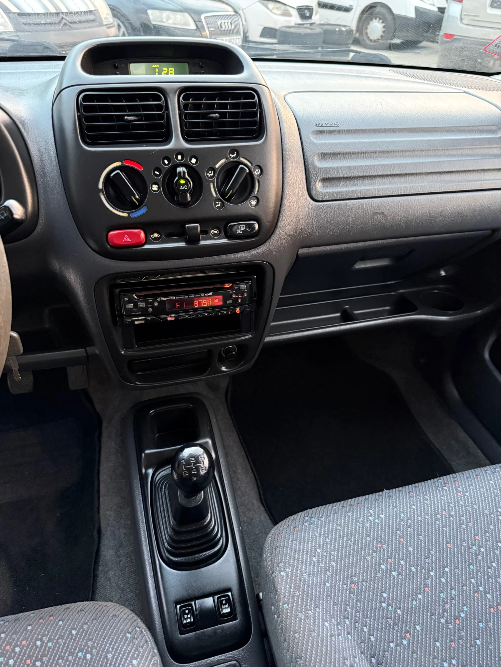 Suzuki Ignis 1.3 БЕНЗИН 4Х4 КЛИМАТИК, снимка 6 - Автомобили и джипове - 55358846