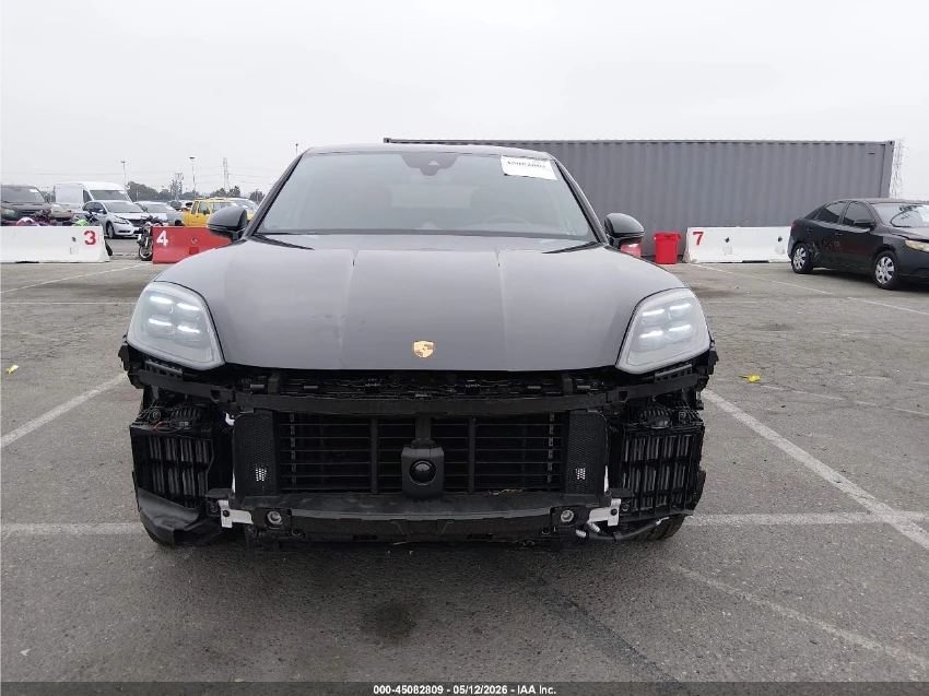 Porsche Cayenne COUPE GTS , снимка 2 - Автомобили и джипове - 55380367
