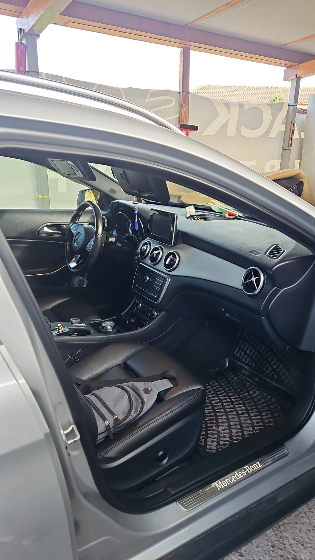 Mercedes-Benz GLA 250, снимка 3 - Автомобили и джипове - 56253318