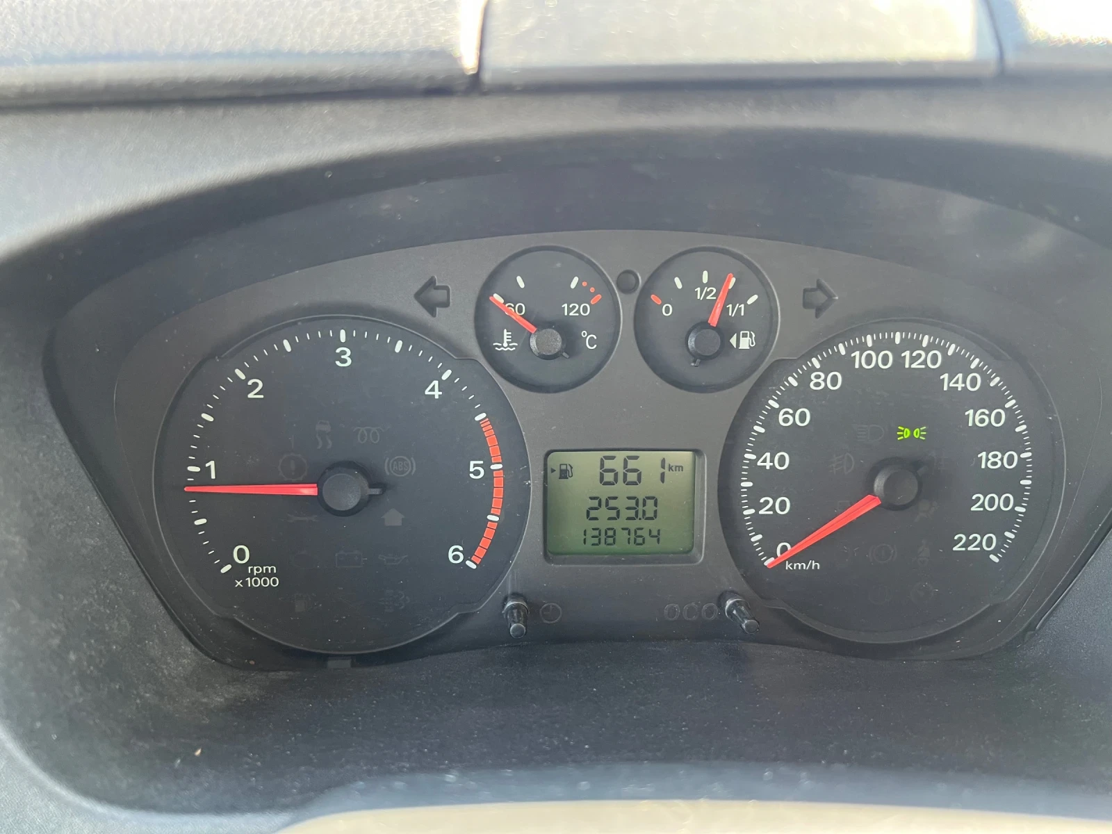 Ford Transit 2.2TDCI - изображение 2