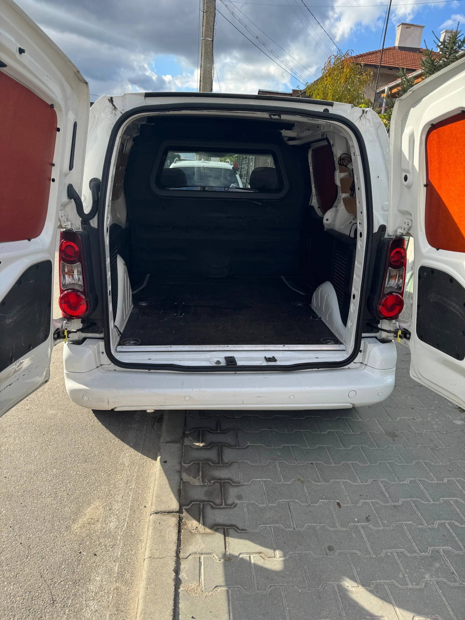 Citroen Berlingo, снимка 8 - Бусове и автобуси - 55259410