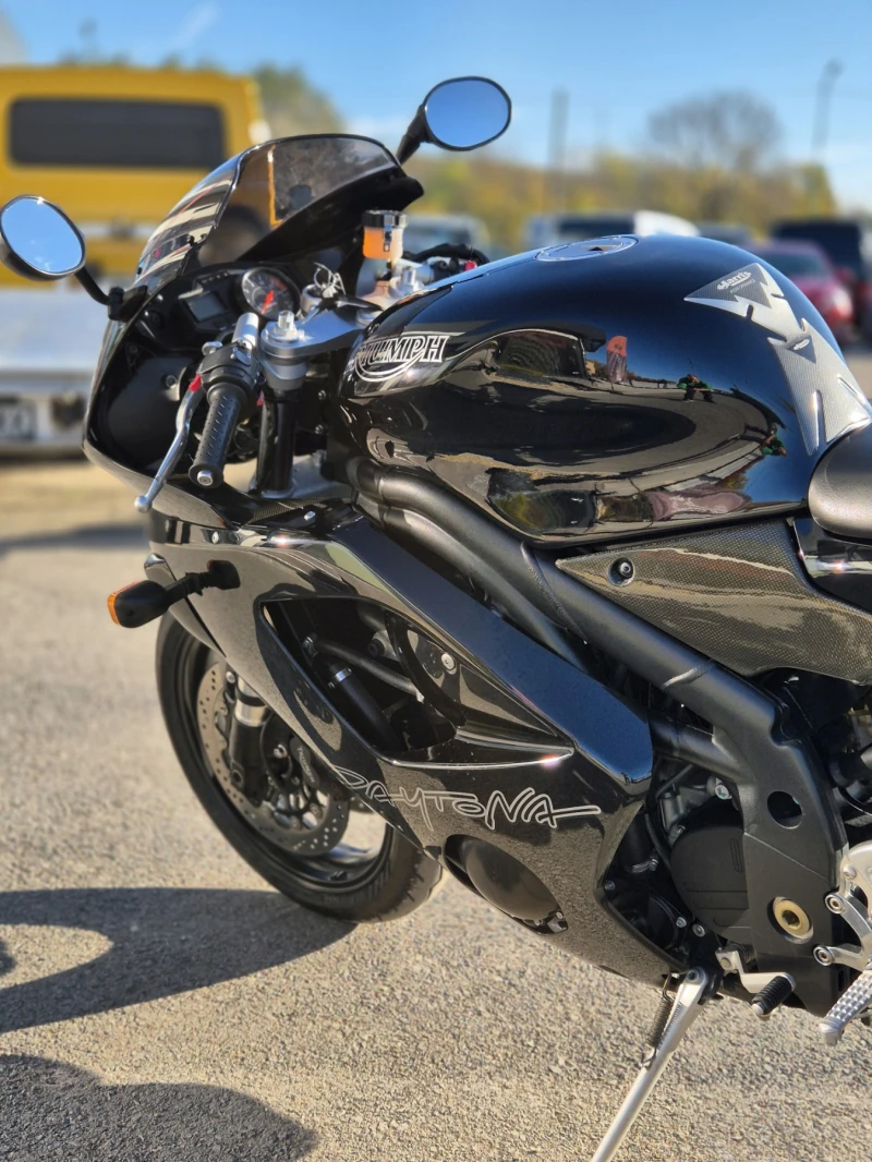 Triumph Daytona 955i 23000км!!! Нов внос ШВЕЙЦАРИЯ!!!, снимка 10 - Мотоциклети и мототехника - 52279405