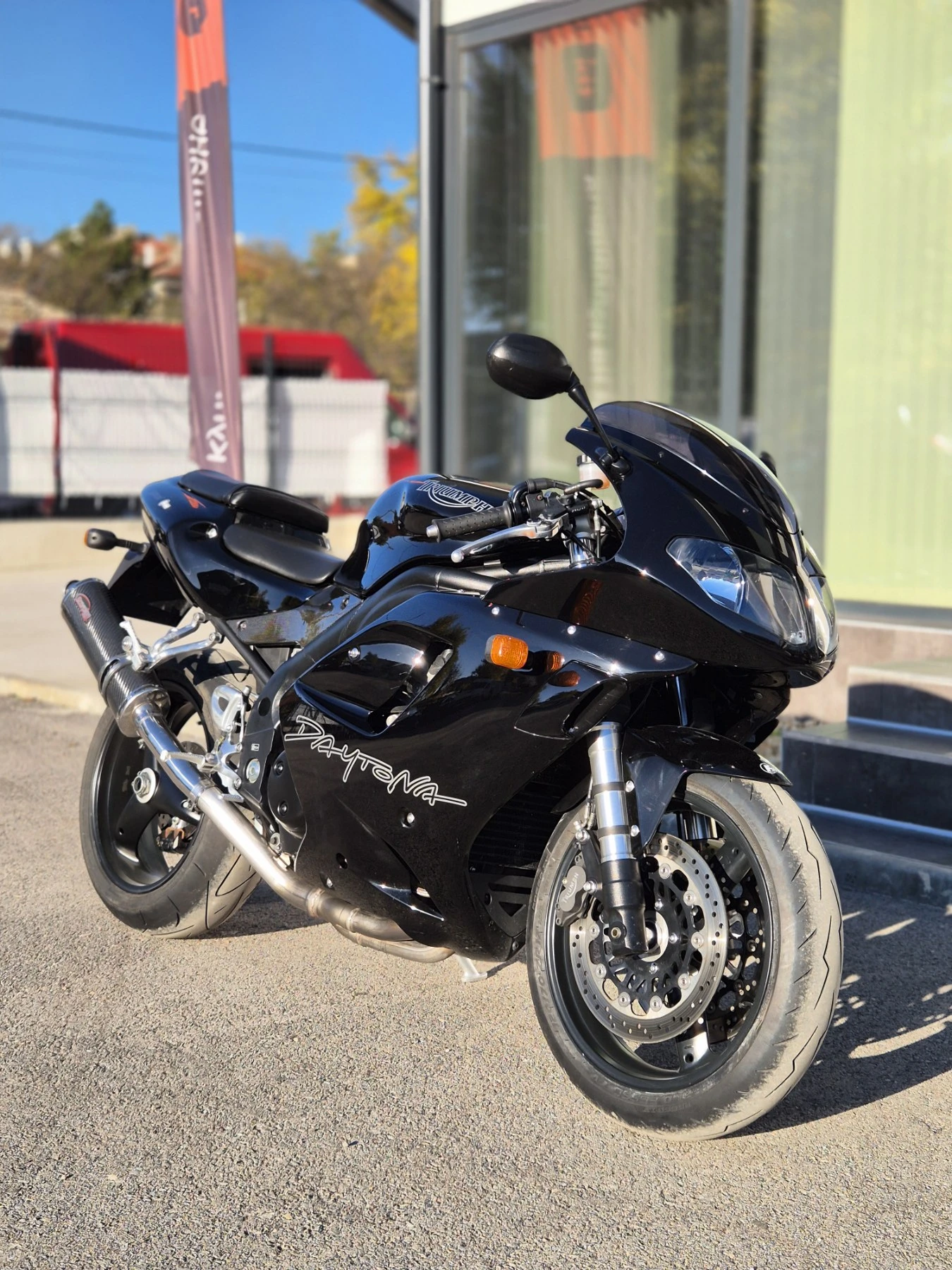 Triumph Daytona 955i 23000км!!! Нов внос ШВЕЙЦАРИЯ!!!, снимка 1
