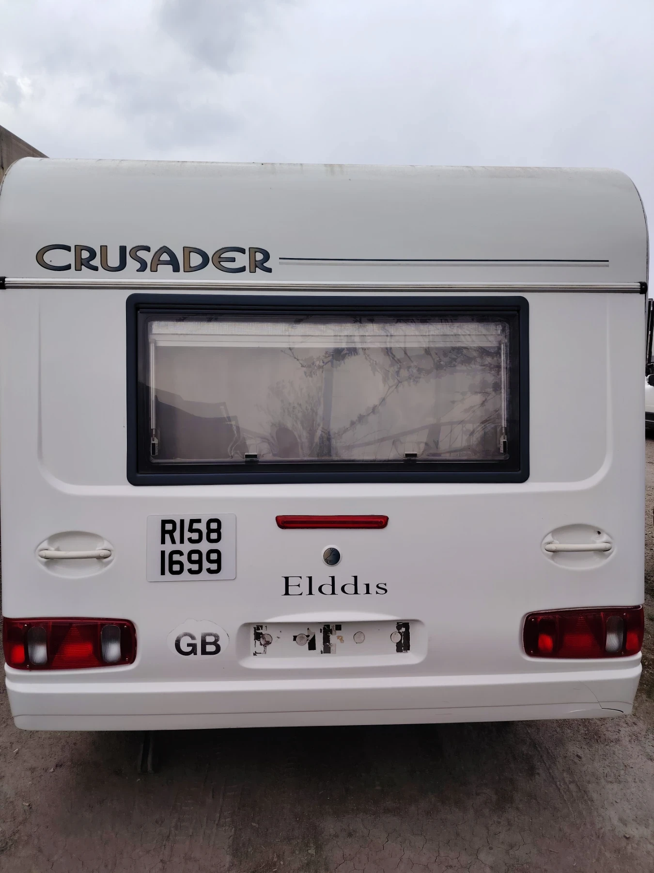 Каравана Eldis Superstorm 2000, снимка 4 - Каравани и кемпери - 54224738