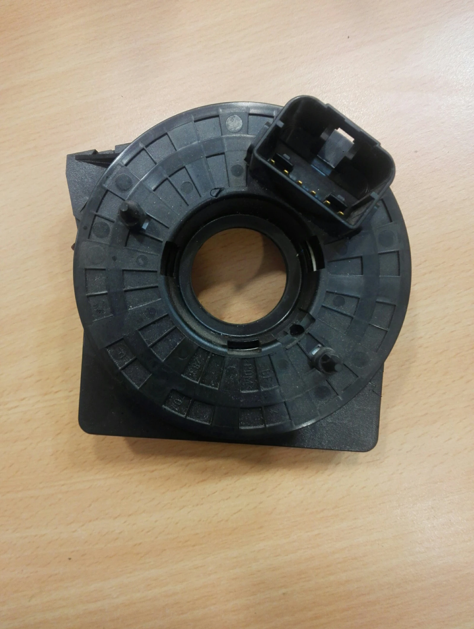 ������ ����� ����� ������� 1.9��� (�����) | Mobile.bg � ����������� 1