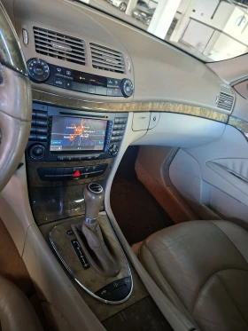 Mercedes-Benz E 320 avangarde, снимка 9