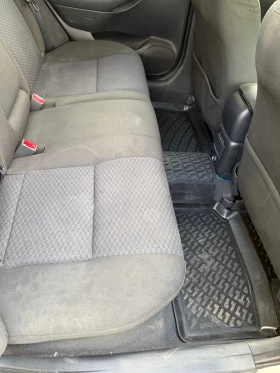 Toyota Avensis 2.2 D4D, снимка 13