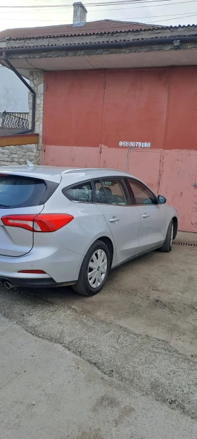 Ford Focus 1.5 - 9999 € / 19556.34 лв. - 38925730 2