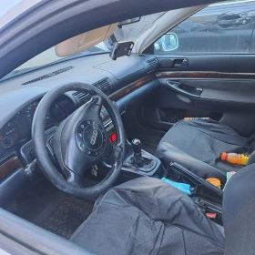 Audi A4 1.8 - 1100 € / 2151.41 лв. - 44096563 8