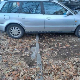 Audi A4 1.8 - 1100 € / 2151.41 лв. - 44096563 3