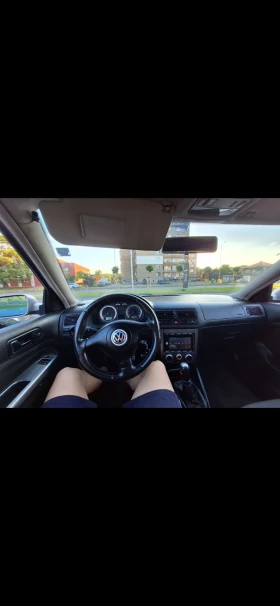 VW Golf - 2600 € / 5085.16 лв. - 20242549 6