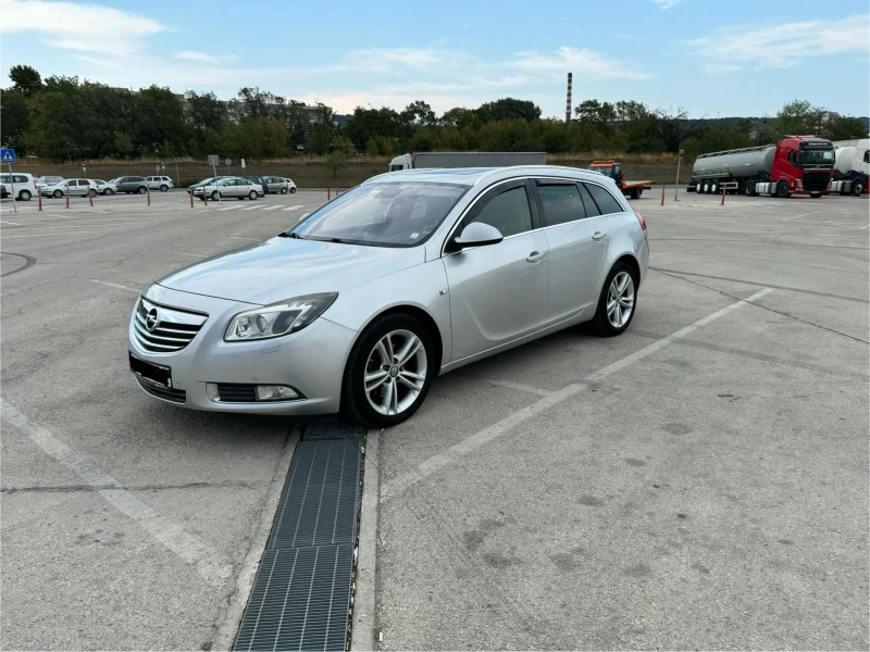 Opel Insignia 2.0 CDTI, снимка 1 - Автомобили и джипове - 47605246