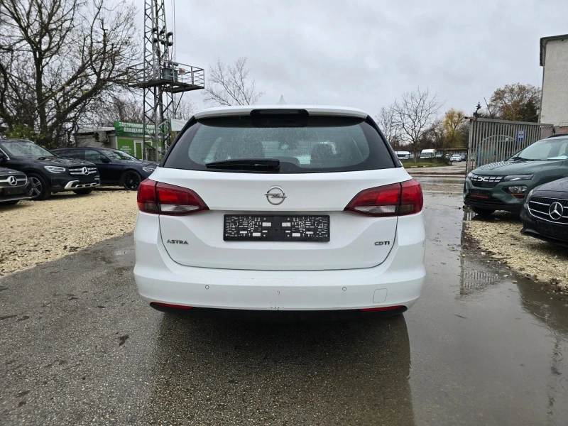 Opel Astra 1.6CDTI - 110к.с., снимка 8 - Автомобили и джипове - 48154105