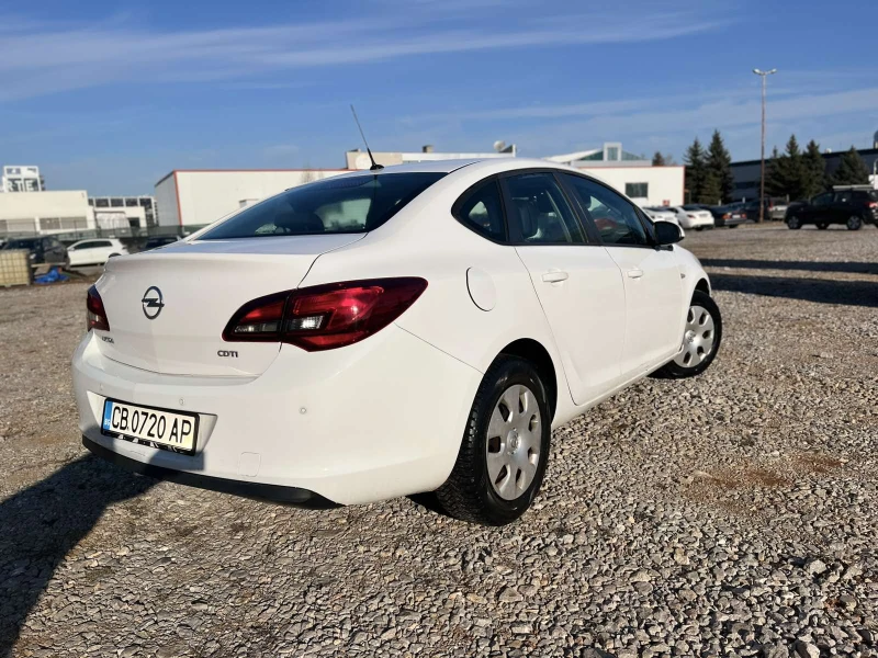 Opel Astra, снимка 3 - Автомобили и джипове - 49102916