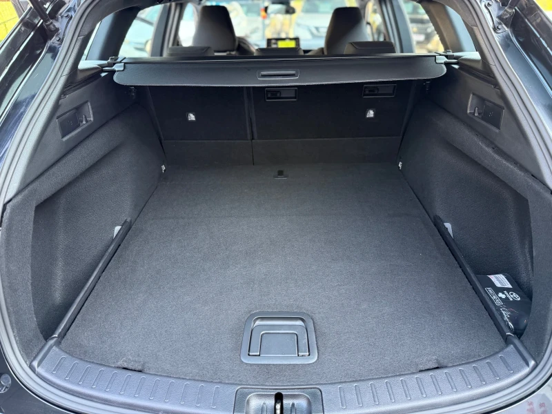 Toyota Corolla  1.8 HYBRID  ГАРАНЦИЯ ! СОБСТВЕН ЛИЗИНГ / БАРТЕР, снимка 14 - Автомобили и джипове - 50739094