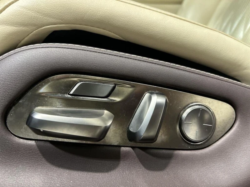 Lexus LS * LUXURY PKG MARK LEVINSON AUDIO 360* CARFAX* , снимка 13 - Автомобили и джипове - 53024976