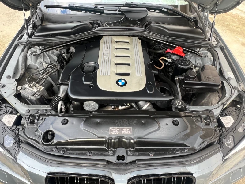 BMW 525 Facelift, снимка 14 - Автомобили и джипове - 53206634