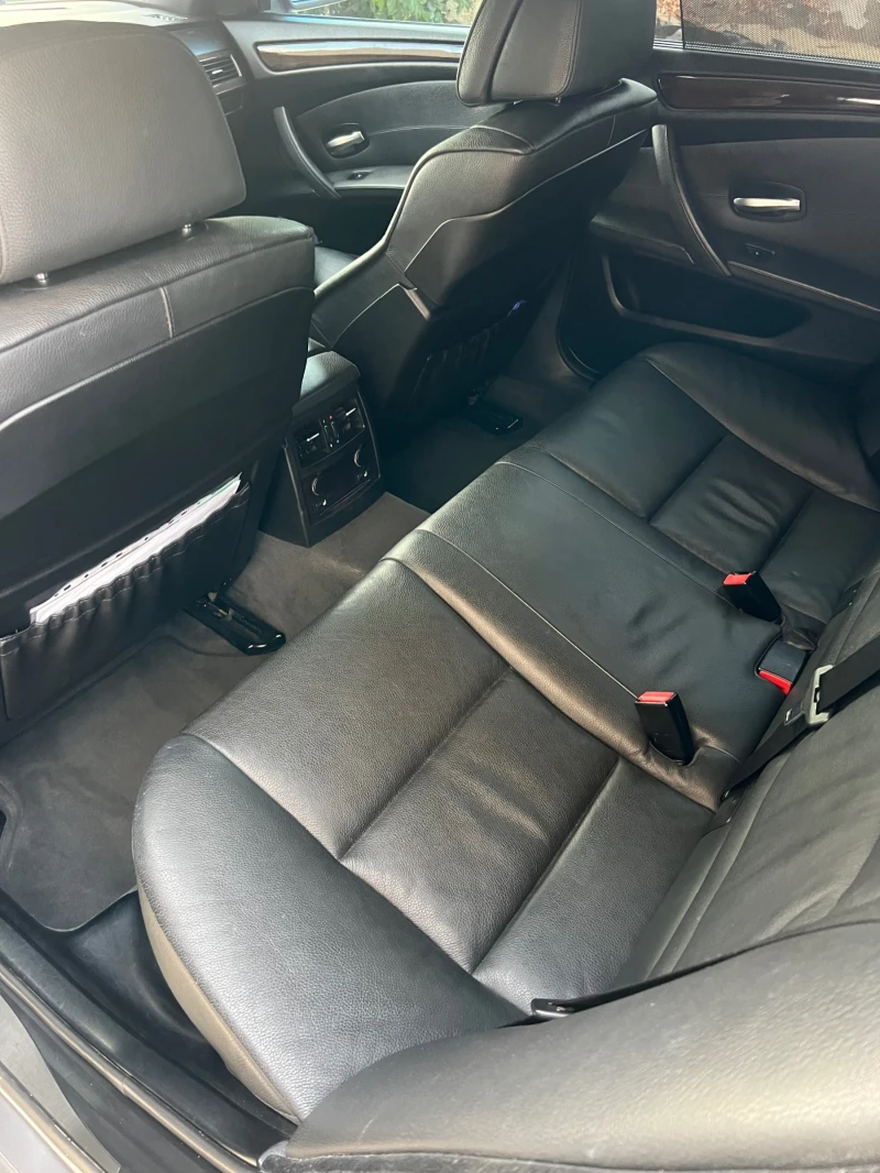 BMW 525 Facelift, снимка 10 - Автомобили и джипове - 53206634