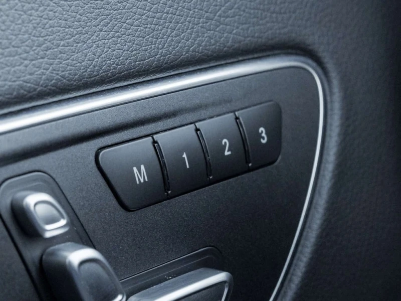 Mercedes-Benz CLA * CLA250 4M * CARFAX * ЦЕНА ДО БГ, снимка 17 - Автомобили и джипове - 53275505