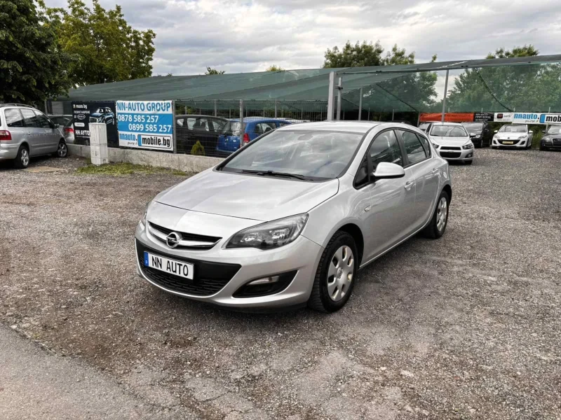 Opel Astra 1.4I 87кс, снимка 2 - Автомобили и джипове - 53307487