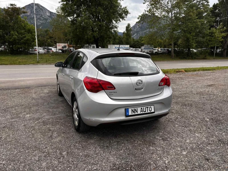 Opel Astra 1.4I 87кс, снимка 5 - Автомобили и джипове - 53307487