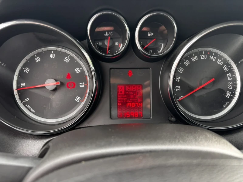 Opel Astra 1.4I 87кс, снимка 12 - Автомобили и джипове - 53307487