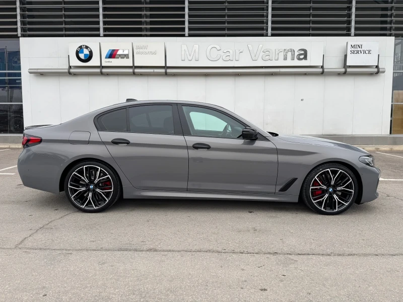 BMW 540 i xDrive M-pack Mild Hybrid, снимка 16 - Автомобили и джипове - 53507690