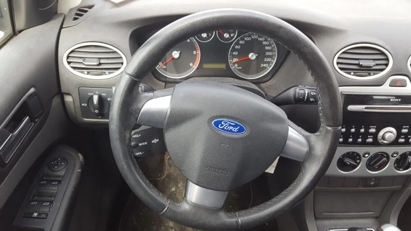 Ford Focus 1.6TDCI90к.с.3броя, снимка 12 - Автомобили и джипове - 11457600