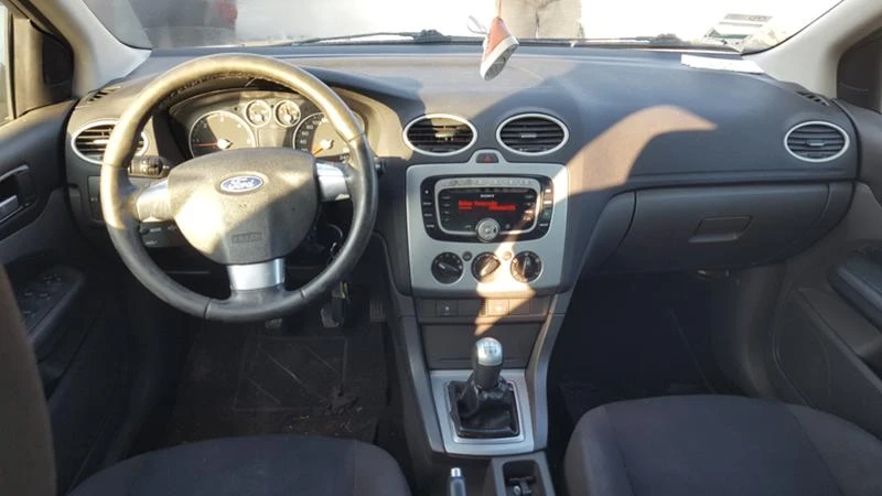 Ford Focus 1.6TDCI90к.с.3броя, снимка 14 - Автомобили и джипове - 11457600