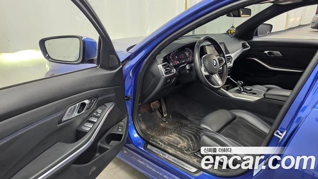 BMW 320 d M TOURING| 360| HEAD UP| DIST| ПАМЕТ| ПАНО, снимка 5 - Автомобили и джипове - 55919961
