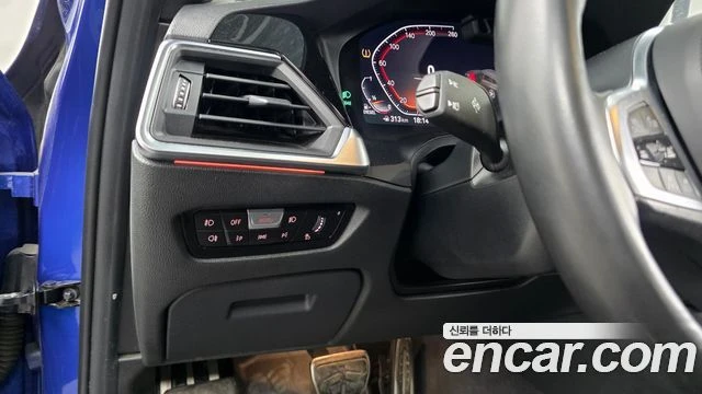 BMW 320 d M TOURING| 360| HEAD UP| DIST| ПАМЕТ| ПАНО, снимка 12 - Автомобили и джипове - 55919961