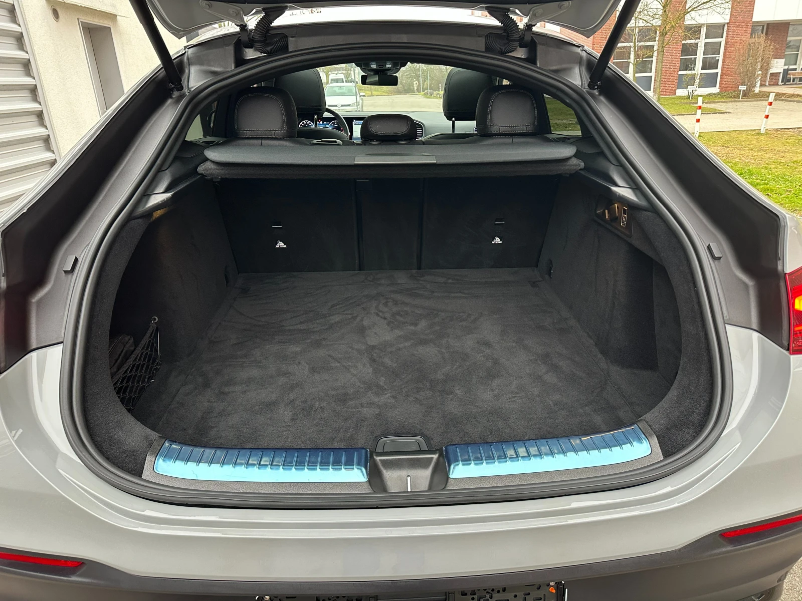 Mercedes-Benz GLE 450 COUPE* AMG-LINE* PANO* NIGHT-PACK* 360* BURMAISTER | Mobile.bg — изображение 15