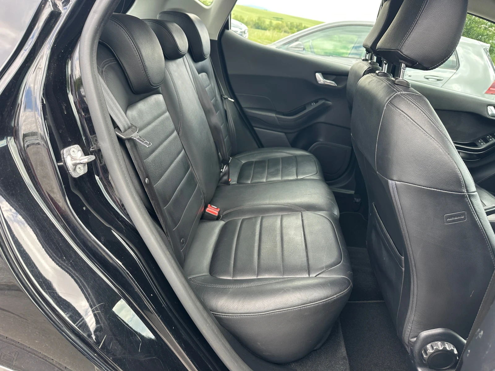 Ford Fiesta 1.5D - изображение 9