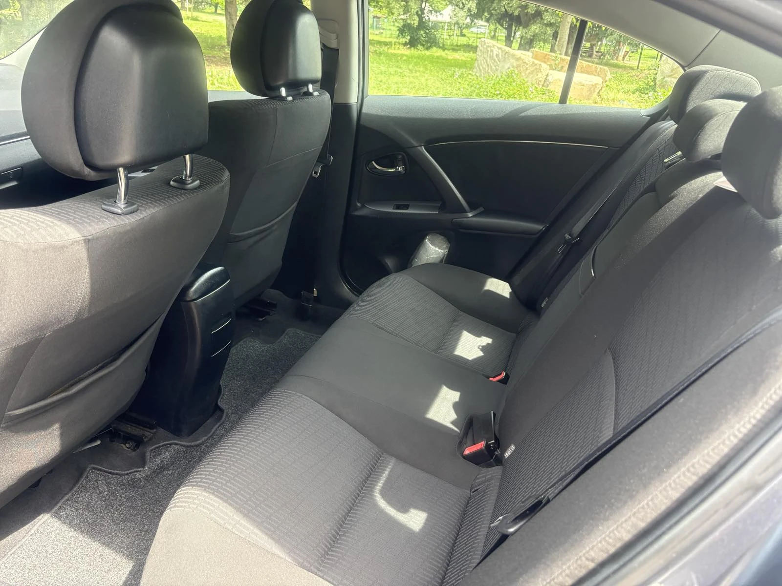 Toyota Avensis Т27 - изображение 9