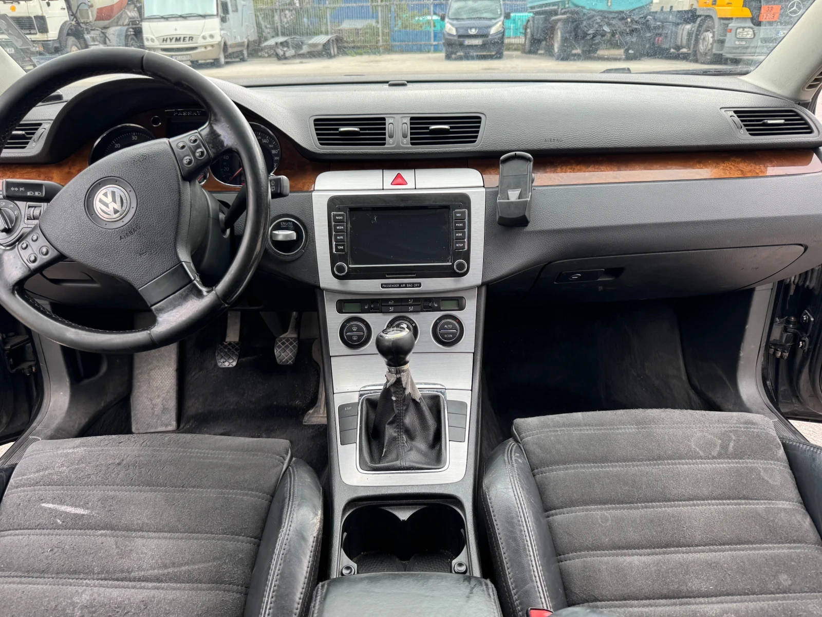 VW Passat VW Passat B6 Variant 2.0 TDI Highline 140 к.с 4x4 - изображение 8