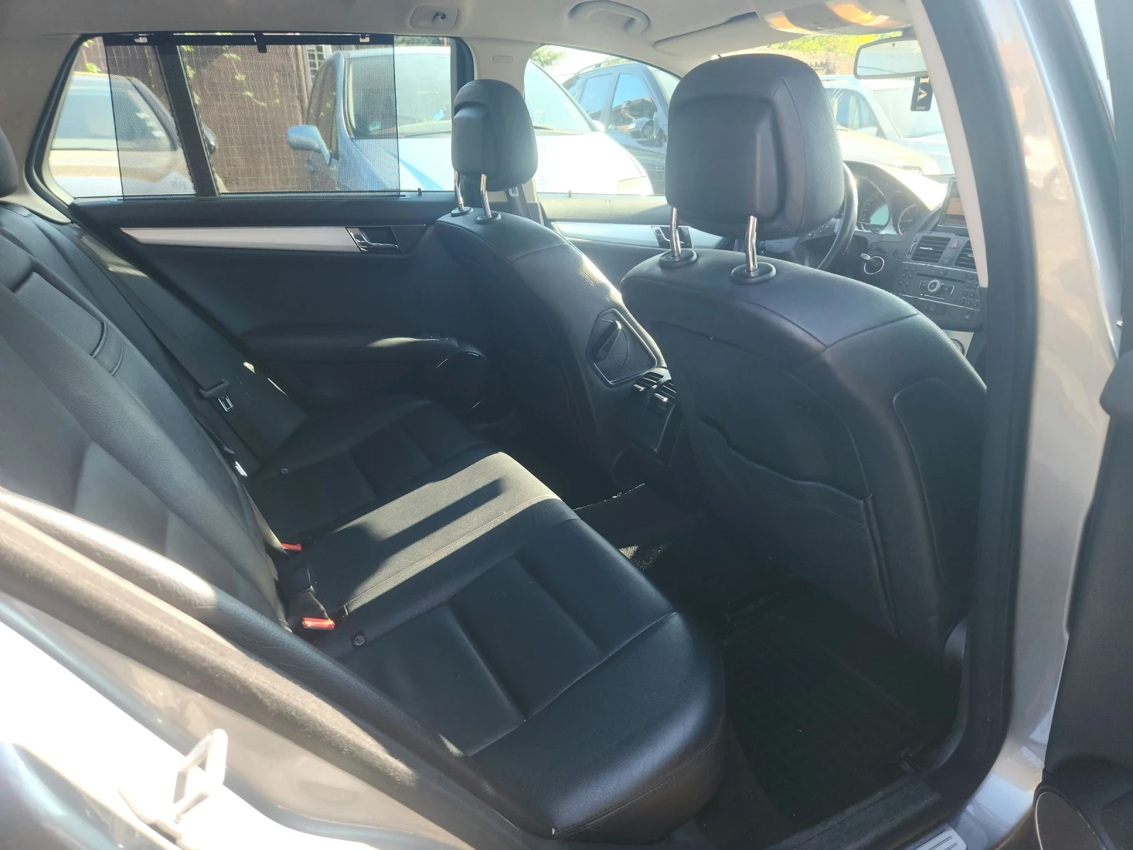 Mercedes-Benz C 220      | Mobile.bg   11