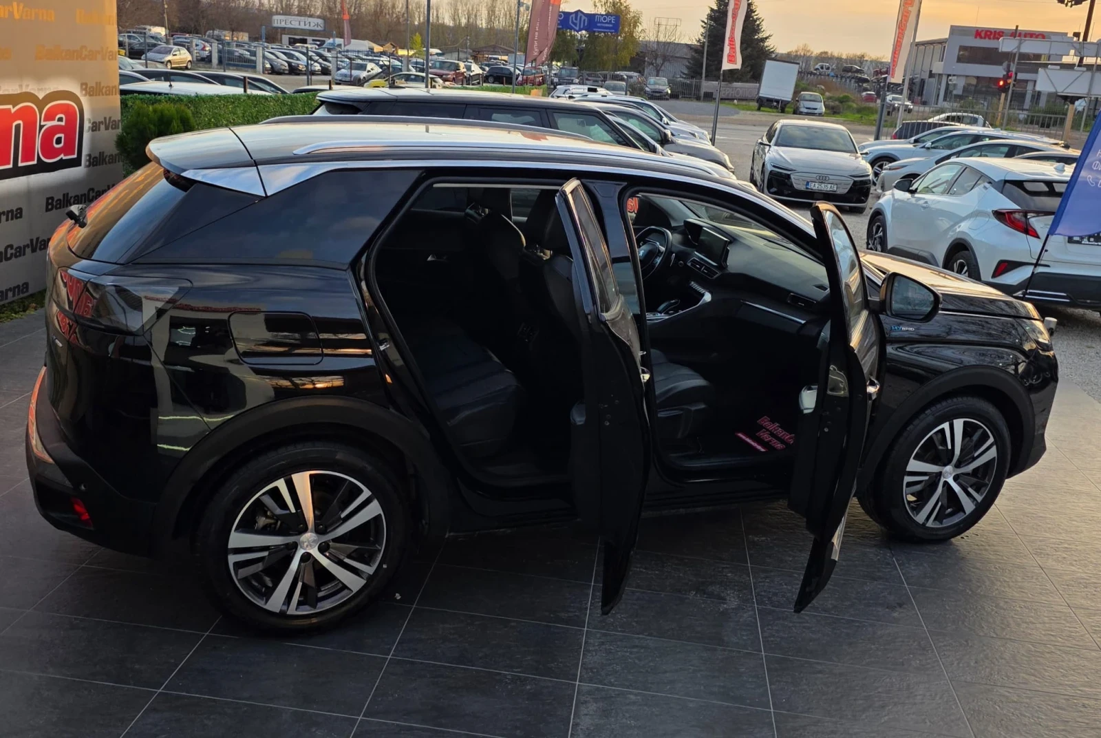 Peugeot 3008 PLUG-IN HYBRID 225E-EAT8 ALLURE PACK - изображение 5