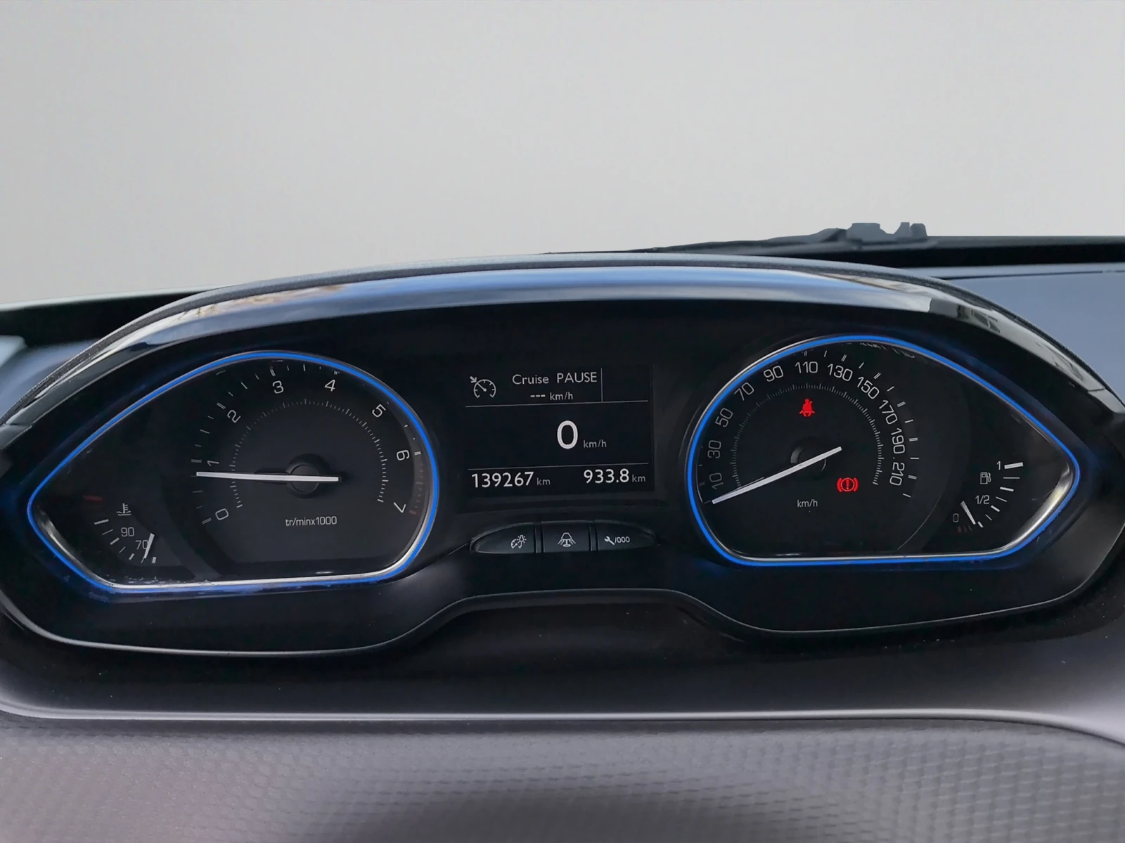 Peugeot 2008 1.2 VTI 82 hp MT5 | Mobile.bg � ����������� 11