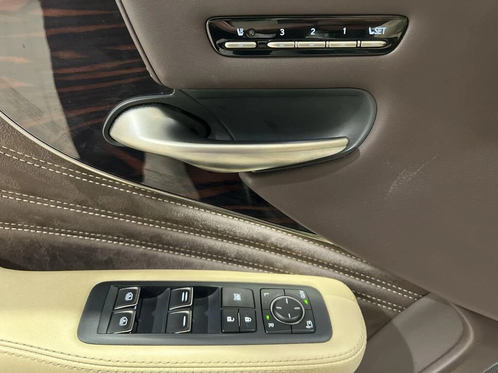 Lexus LS * LUXURY PKG MARK LEVINSON AUDIO 360* CARFAX*  | Mobile.bg � ����������� 14