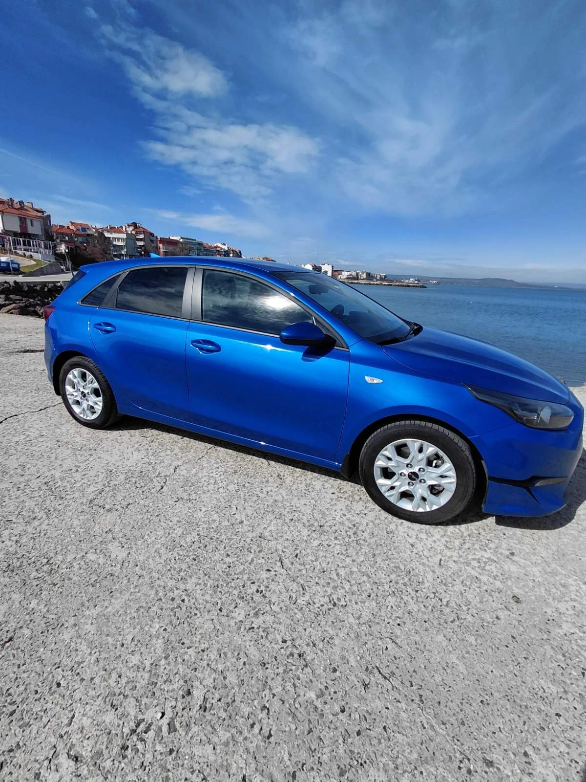 Kia Ceed 1.5 Т, снимка 2 - Автомобили и джипове - 53637121