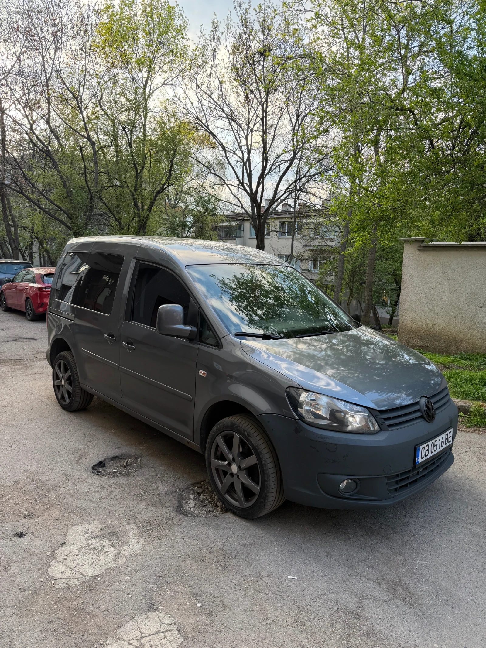 VW Caddy, снимка 3 - Автомобили и джипове - 54230219