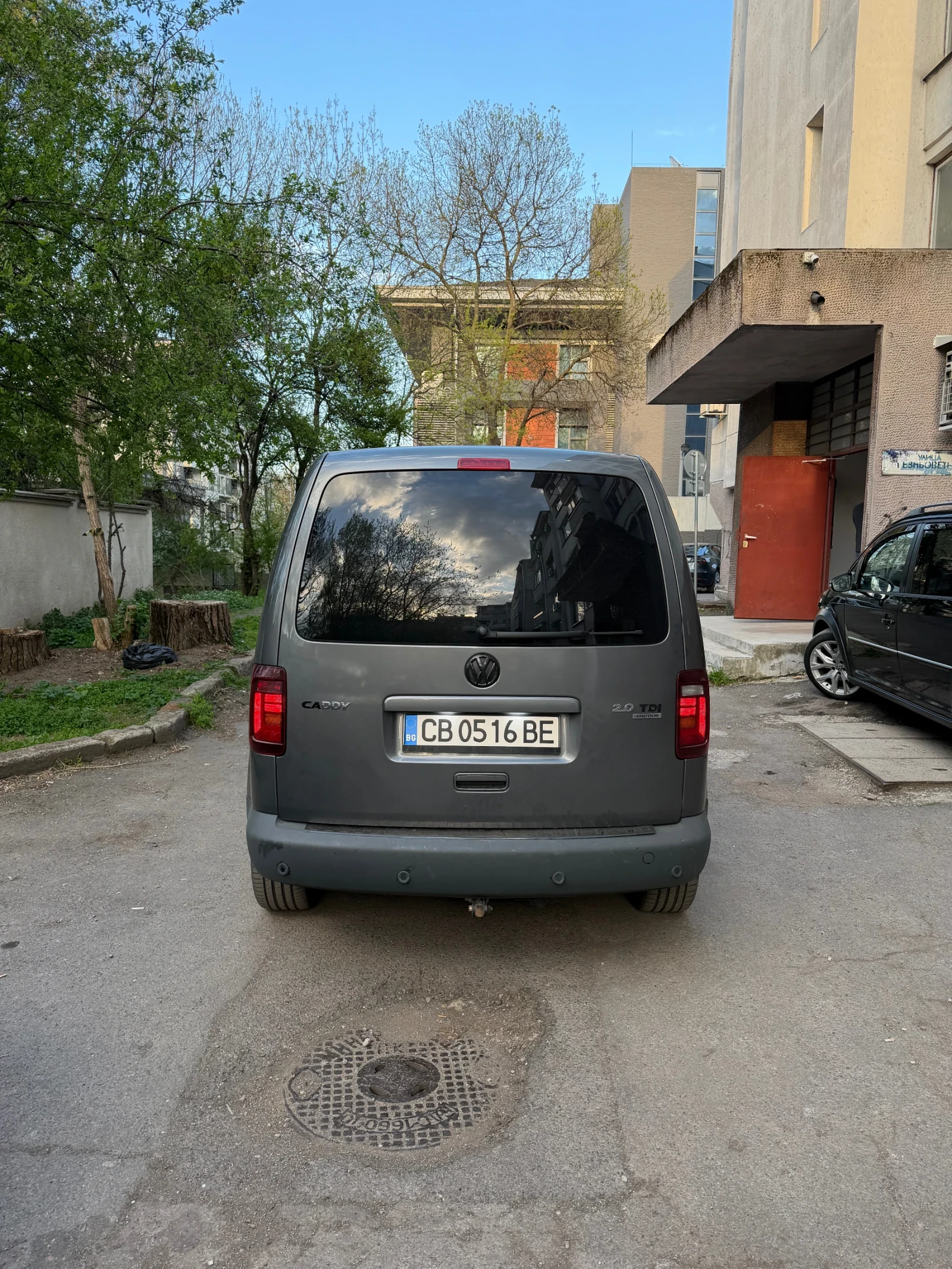 VW Caddy, снимка 6 - Автомобили и джипове - 54230219