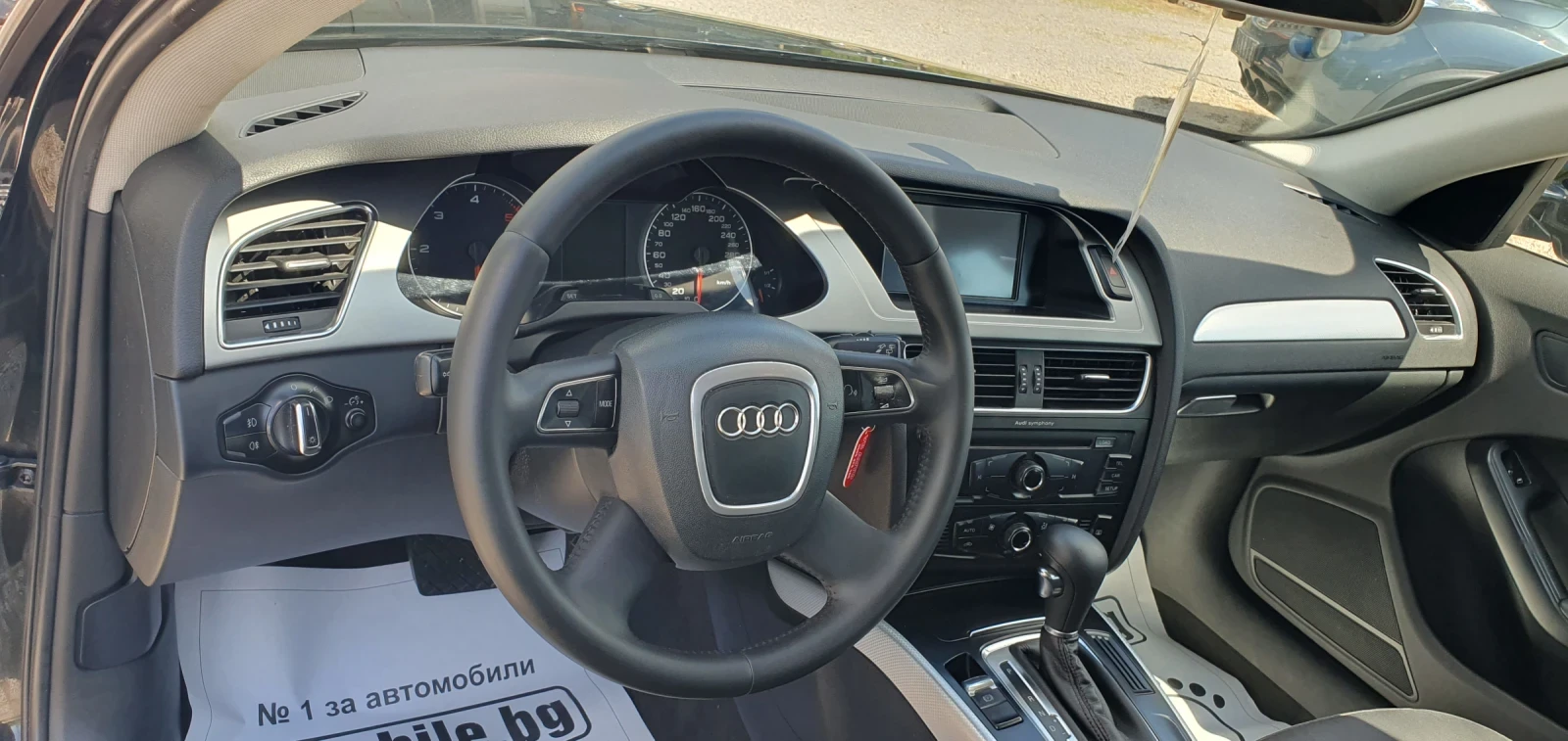 Audi A4 2, 0 TDI AUTOMATIC, снимка 8 - Автомобили и джипове - 54596424