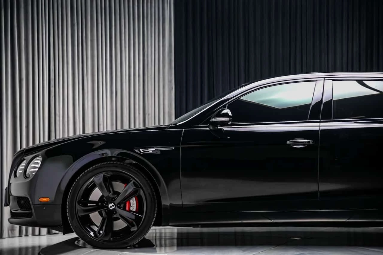 Bentley Flying Spur * W12 S COMFORT SPECIFICATION 626HP| LOWKM| REDINT, снимка 16 - Автомобили и джипове - 54785314