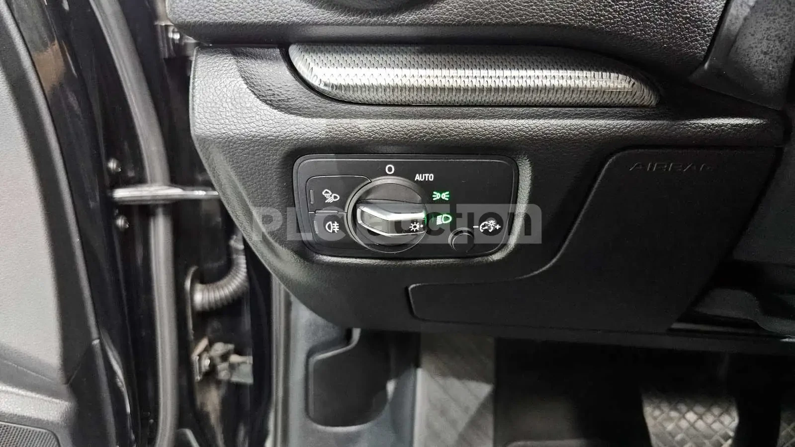 Audi A3 40TFSI| ПОДГРЕВ| ПАНО| ВКЛ.ТЕХНОТЕСТ, снимка 12 - Автомобили и джипове - 54845706